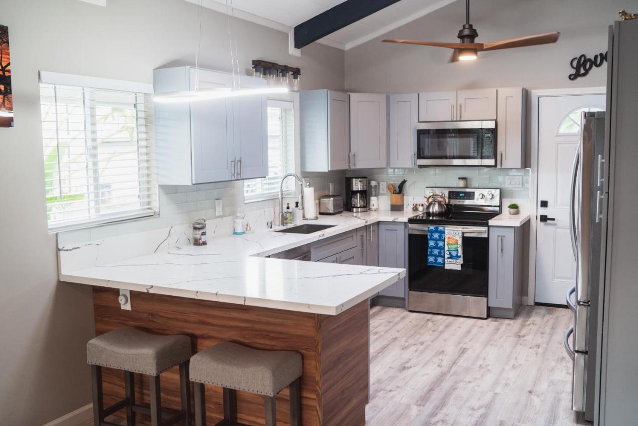 Spacious 2 Bedroom Beach House With King Suite Waianae Exteriér fotografie